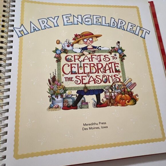 MARY ENGELBREIT Crafts To Celebrate The Seasons Book 1st Edition 1999 - Picture 3 of 9